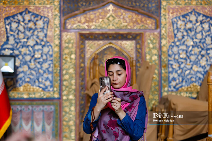 بازدید خبرنگاران خارجی از اماکن آسیب‌دیده جنگ رمضان