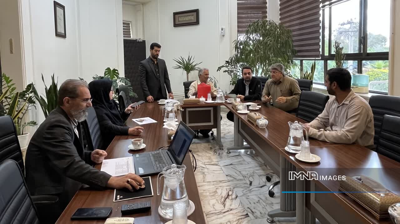 بررسی ۱۰ مطالبه مردمی در اولین کمیته نظارتی سالجاری منطقه ۲ اصفهان