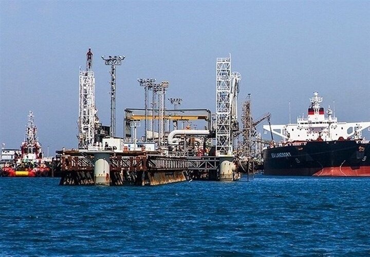 ادامه بارگیری نفت در خارگ؛ تصاویر VLCC و رد ادعای تمام‌شدن ذخایر