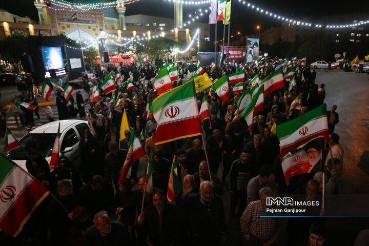 پنجاه‌وهفتمین شب حماسه حضور اصفهانی‌ها در خیابان‌