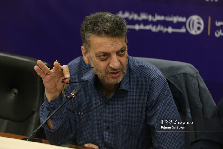جلسه کمیسیون هوشمندسازی و حمل‌و‌نقل شهری شورای شهر اصفهان