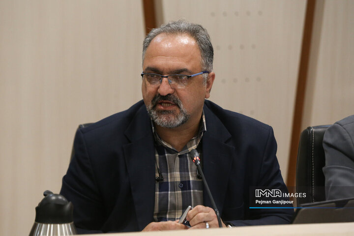 جلسه کمیسیون هوشمندسازی و حمل‌و‌نقل شهری شورای شهر اصفهان