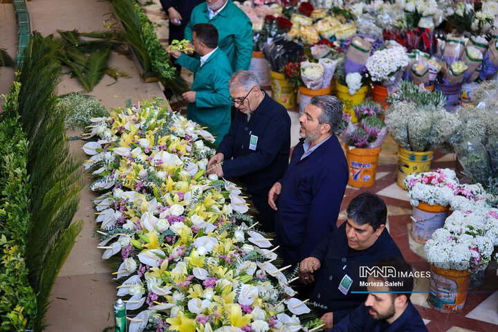 کارگاه آماده‌سازی گل‌آرایی حرم مطهر رضوی
