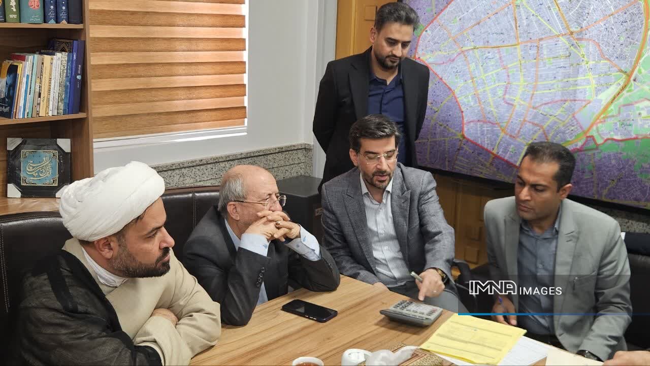 رسیدگی به ۱۱ پرونده شهروندان در جلسه کمیته نظارتی/ بازدید اعضای شورا از پروژهها