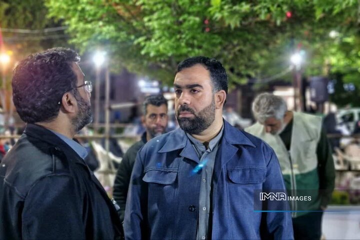 ویژه‌برنامه «ایران امام رضا، متحد مقدر و پیروز» در گذر چهارباغ عباسی اصفهان