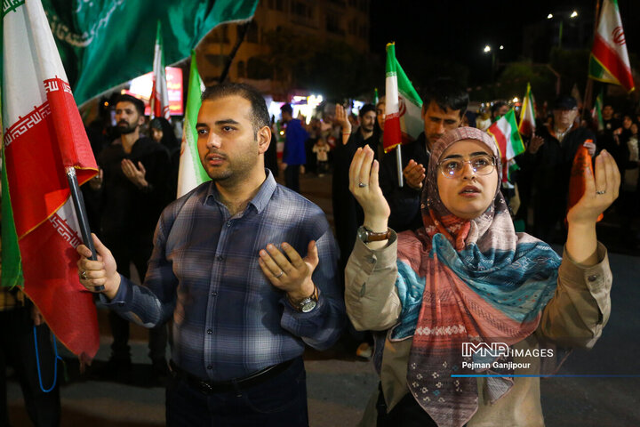 پنجاه‌وهشتمین شب حماسه حضور اصفهانی‌ها در خیابان‌