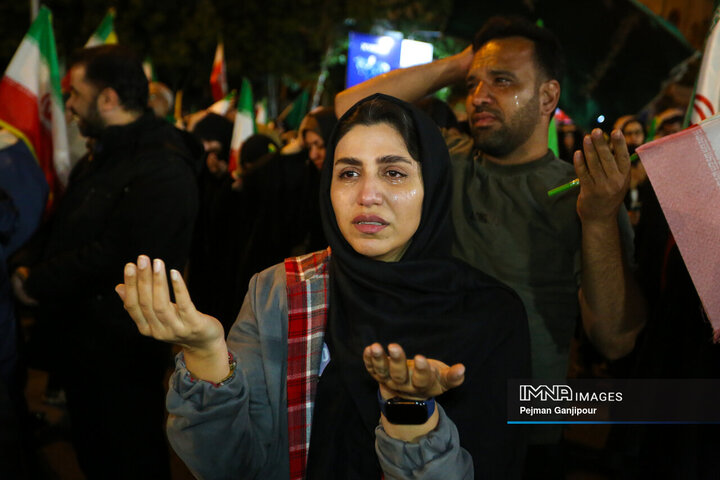 پنجاه‌وهشتمین شب حماسه حضور اصفهانی‌ها در خیابان‌