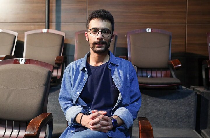 تئاتر نیاز تاب‌آوری جامعه است/ «بیست و چهار» خلاف روند درام‌نویسی ایران