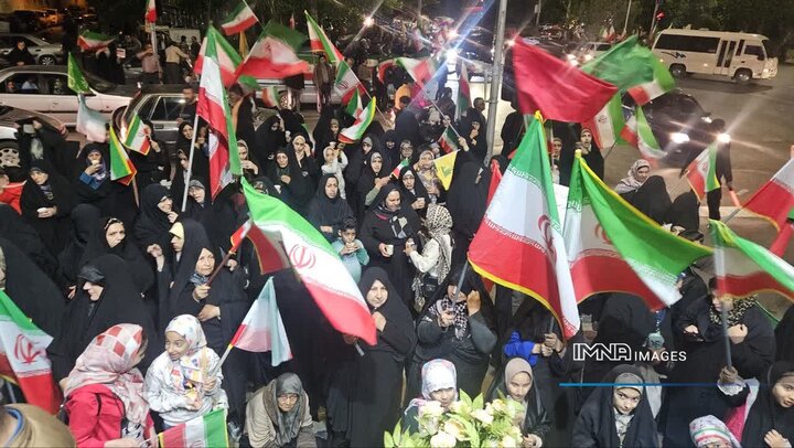 فعالیت موکب‌های مردمی منطقه ۱۰ اصفهان به پنجاه‌ونهمین شب خود رسید