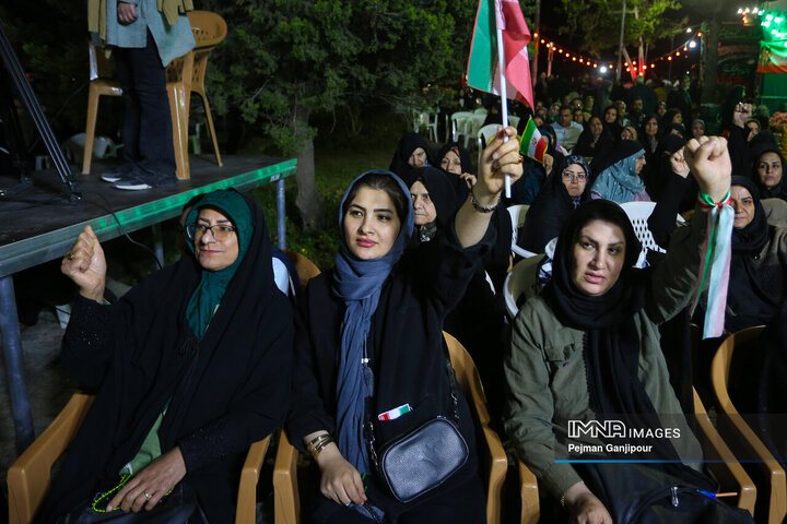 جشن میلاد امام رضا(ع) در مجموعه ناژوان اصفهان