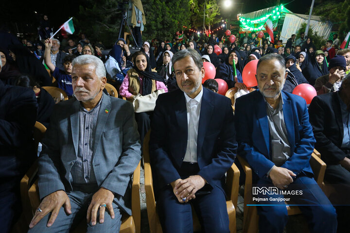 جشن میلاد امام رضا(ع) در مجموعه ناژوان اصفهان