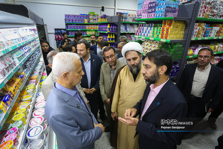 آیین بهره‌برداری از پروژه‌های جدید سازمان ساماندهی مشاغل شهری شهرداری اصفهان