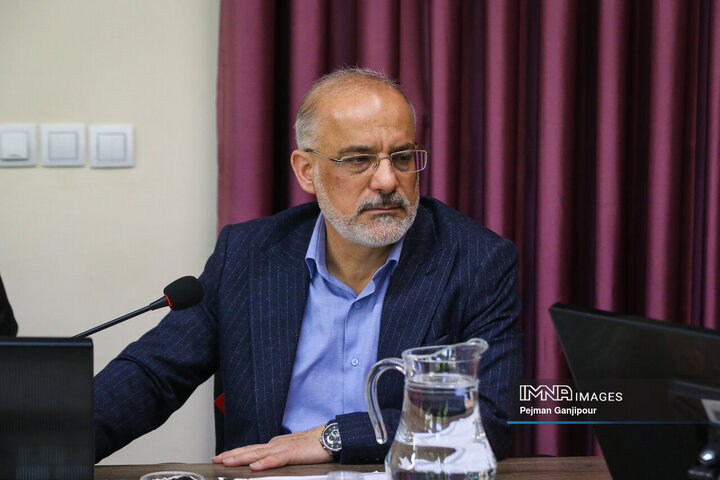 جلسه بررسی پروژه های شاخص عمرانی با حضور شهردار اصفهان