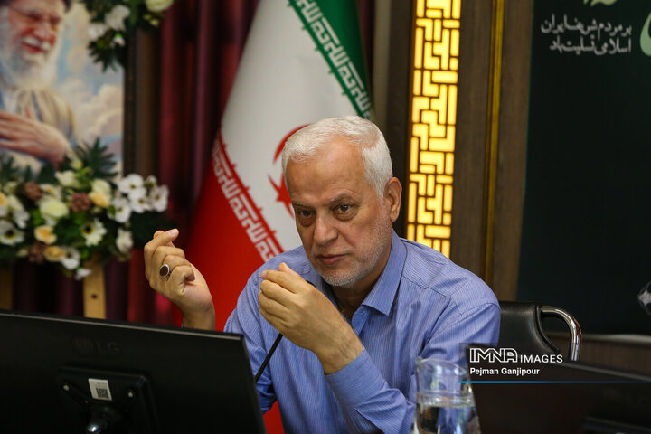 جلسه بررسی پروژه های شاخص عمرانی با حضور شهردار اصفهان