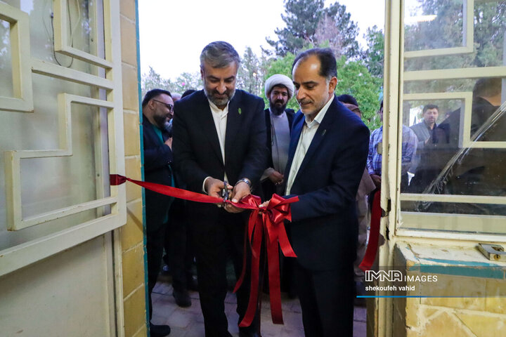 آیین افتتاح کانون خادمیاران رضوی مجموعه فرهنگی تخت فولاد
