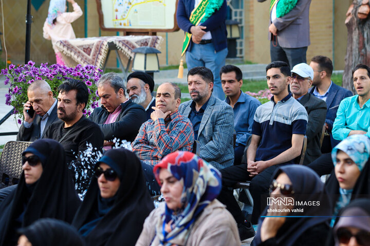 آیین افتتاح کانون خادمیاران رضوی مجموعه فرهنگی تخت فولاد
