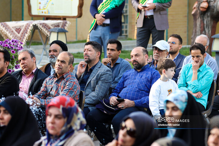 آیین افتتاح کانون خادمیاران رضوی مجموعه فرهنگی تخت فولاد