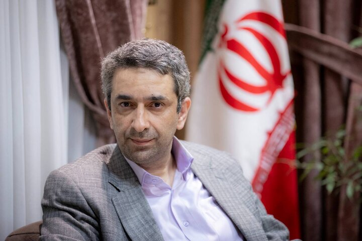 اگر کسی با این ملت با زبان زور سخن بگوید سیلی سختی خواهد خورد