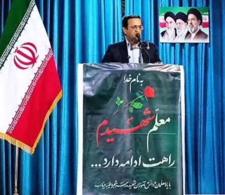 معلمان افسران آبادانی کشور هستند/ باید نسلی در تراز نظام جمهوری اسلامی تربیت کنیم