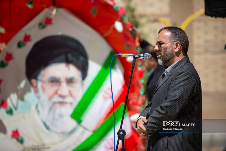 کاشت 200 نهال و زنده نگه داشتن یاد شهدای جنگ رمضان