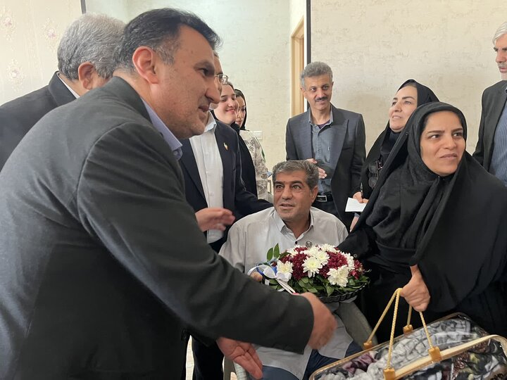 ۳۲ واحد مسکونی به معلولان ومددجویان تحت پوشش بهزیستی کاشان اهدا شد
