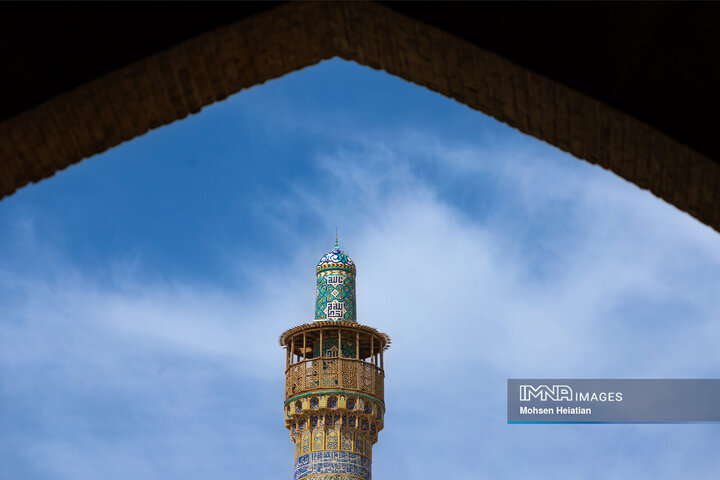خط آسمان اصفهان
