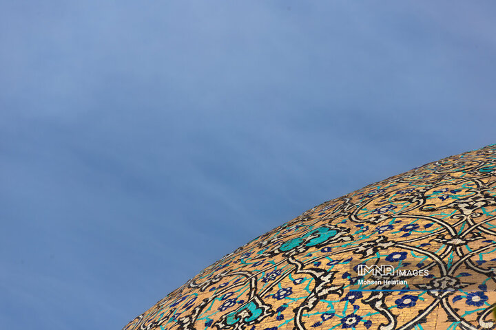 خط آسمان اصفهان