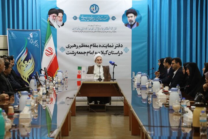 معلمی رسالتی الهی و هم‌تراز با رسالت انبیا است