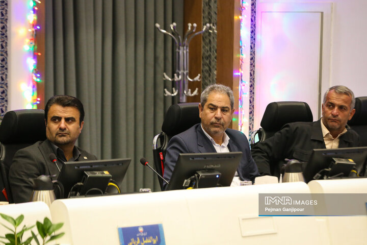 نشست مشترک کمیسیون امور داخلی کشور و شوراهای مجلس شورای اسلامی، استانداری، شورای اسلامی شهر و مدیریت شهری اصفهان