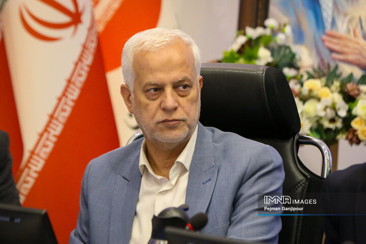 نشست مشترک کمیسیون امور داخلی کشور و شوراهای مجلس شورای اسلامی، استانداری، شورای اسلامی شهر و مدیریت شهری اصفهان