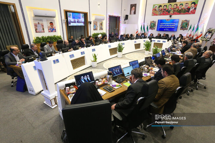 نشست مشترک کمیسیون امور داخلی کشور و شوراهای مجلس شورای اسلامی، استانداری، شورای اسلامی شهر و مدیریت شهری اصفهان