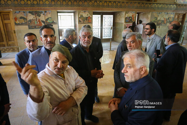 بازدید اعضای کمیسیون شوراهای مجلس از مناطق آسیب دیده جنگ رمضان