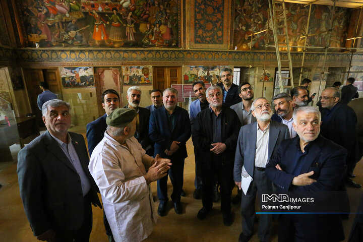 بازدید اعضای کمیسیون شوراهای مجلس از مناطق آسیب دیده جنگ رمضان