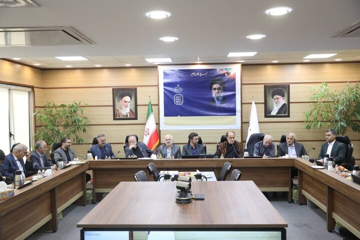 ارکان حاکمیت آرایش نظامی خود را حفظ کنند/ ضرورت تدبیر جدی برای تأمین کالاهای اساسی