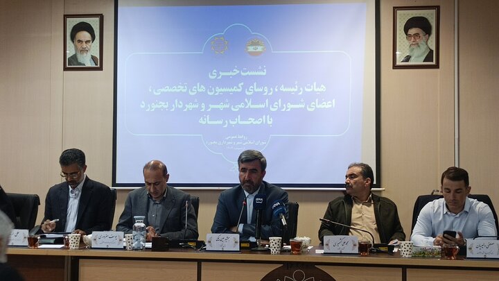 هدف‌گذاری آسفالت ۷۵۰ مترمربع از معابر بجنورد در سال جاری
