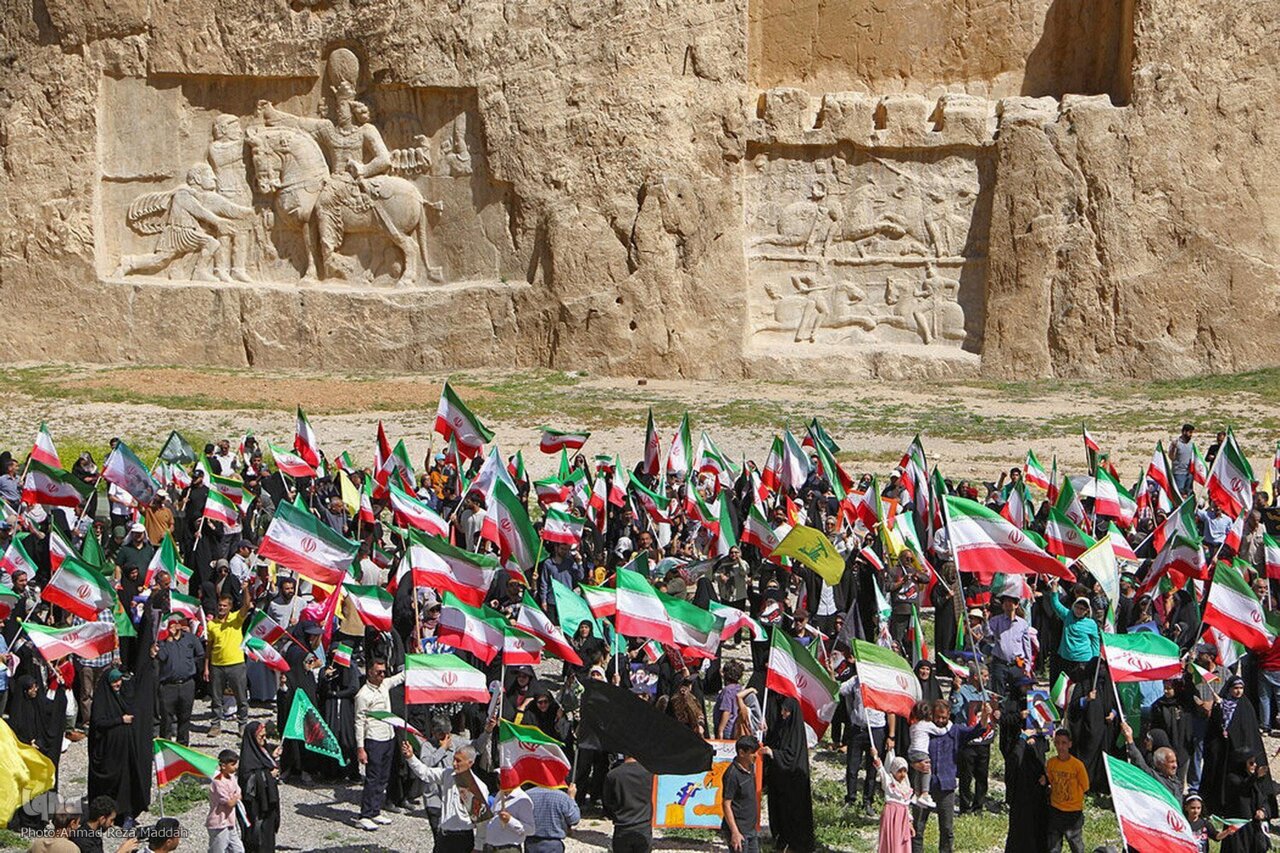 شیراز از رد قدمهای تو سبز است