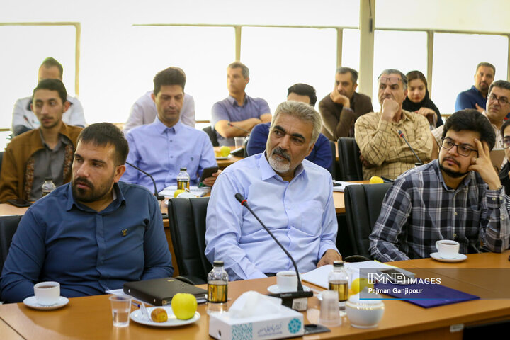 نشست هم‌اندیشی مدیریت شهری اصفهان و شهرک علمی و تحقیقاتی