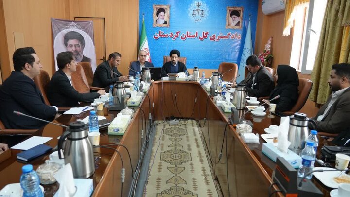 موسسات حقوقی غیرمجاز در کردستان پلمب شوند