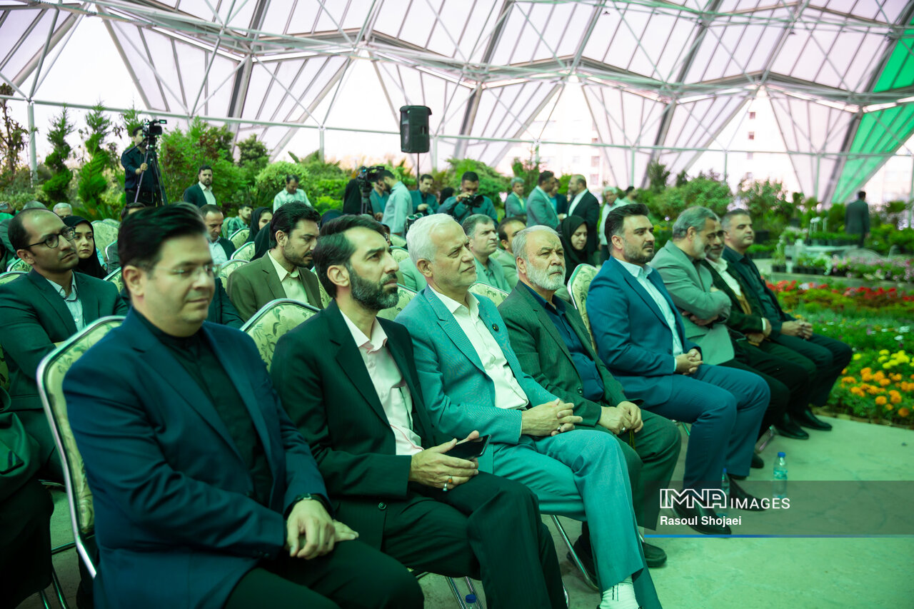 از آب تا خورشید؛ باغ ارغوان الگوی نوین زیست‌پذیری اصفهان