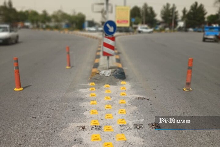 ایمن‌سازی معابر منطقه ۱۲ اصفهان؛ از نصب نرده‌های ایمنی تا گل‌میخ‌های طرح چدن