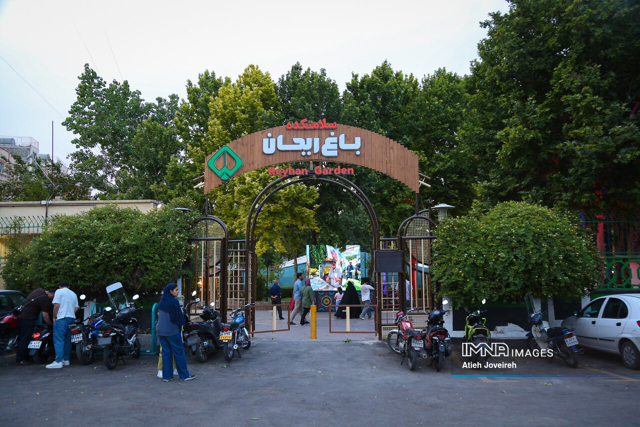طوفان رویدادها در اصفهان؛ از جشنواره صنایعدستی تا قرعهکشی بازارهای کوثر، ریحان و ارغوان