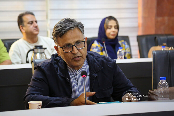 رونمایی از ۲۰ عنوان کتاب فاخر با موضوع معرفی اصفهان