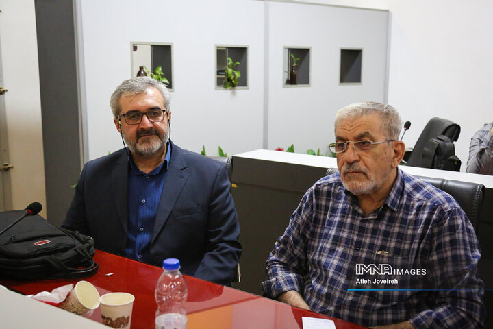 رونمایی از ۲۰ عنوان کتاب فاخر با موضوع معرفی اصفهان