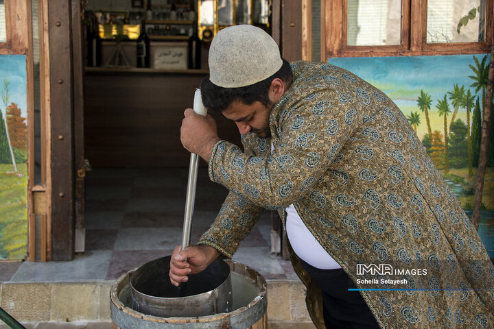 فالوده شیرازی از هنرِ رشته‌ریزی تا طعمِ اصیل در قلب شیراز