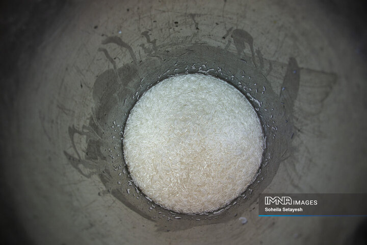 فالوده شیرازی از هنرِ رشته‌ریزی تا طعمِ اصیل در قلب شیراز