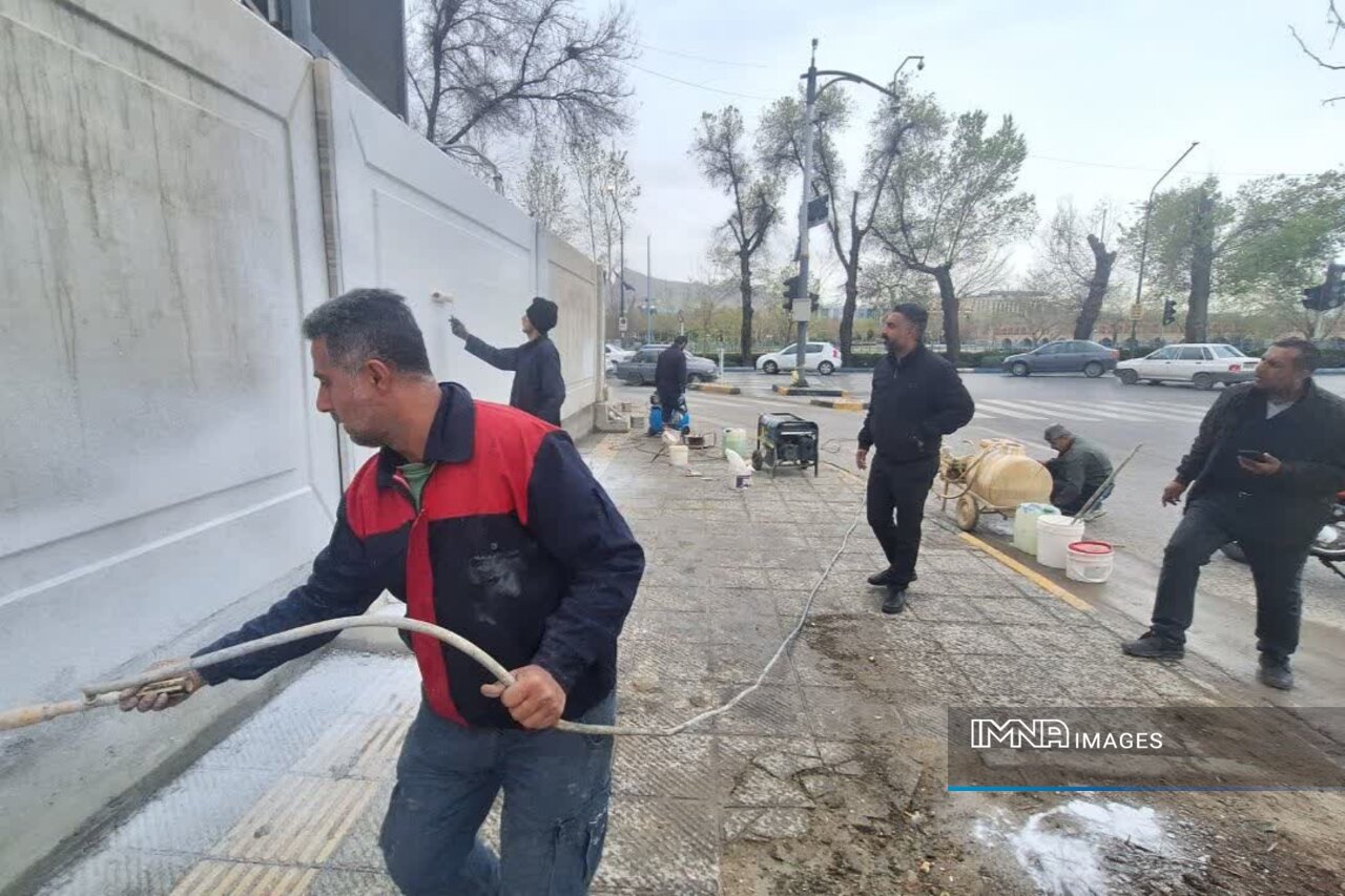 &nbsp;۷۲ ساعت بی‌خوابی در خیابان پاسداران