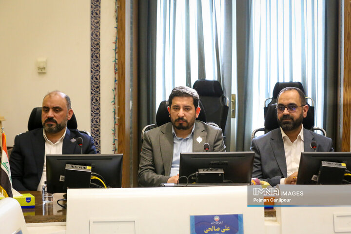 نشست عتبه علوی با مدیران شهری اصفهان