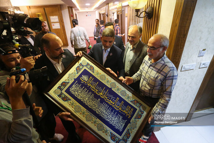 دیدار عتبه امام علی(ع) با آسیب‌دیدگان جنگ رمضان