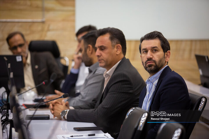 جلسه ستاد بحران شهرداری
