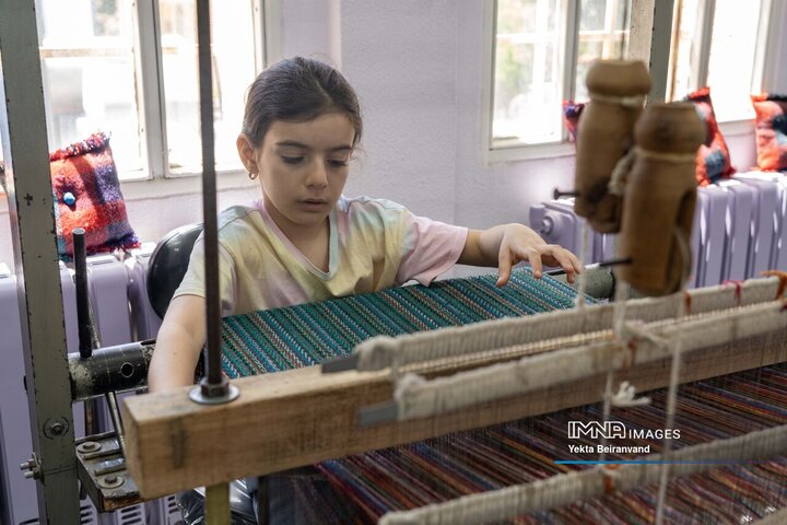 کارآفرینی با نقش و نخ